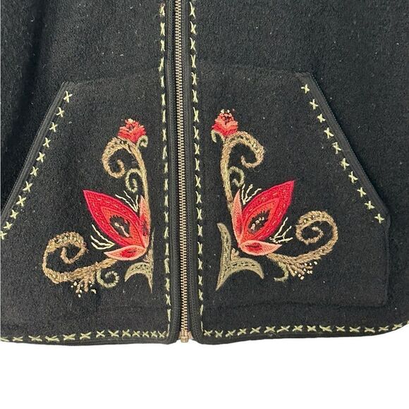 Vintage Icelandic Design Wool Floral Embroidered Sweater Jacket | Size S/M - Picture 5 of 10